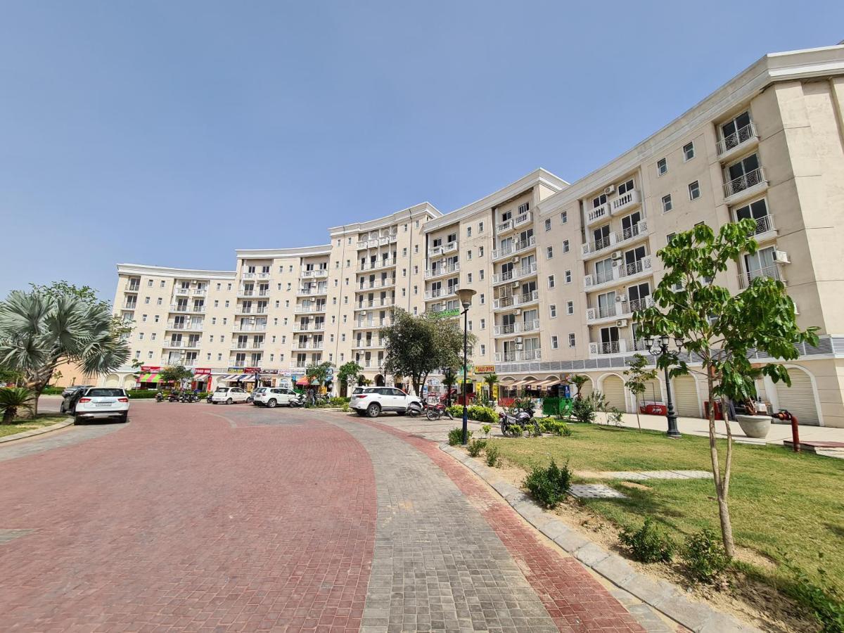 Lord Krishna Palace Hotel Vrindāvan Esterno foto